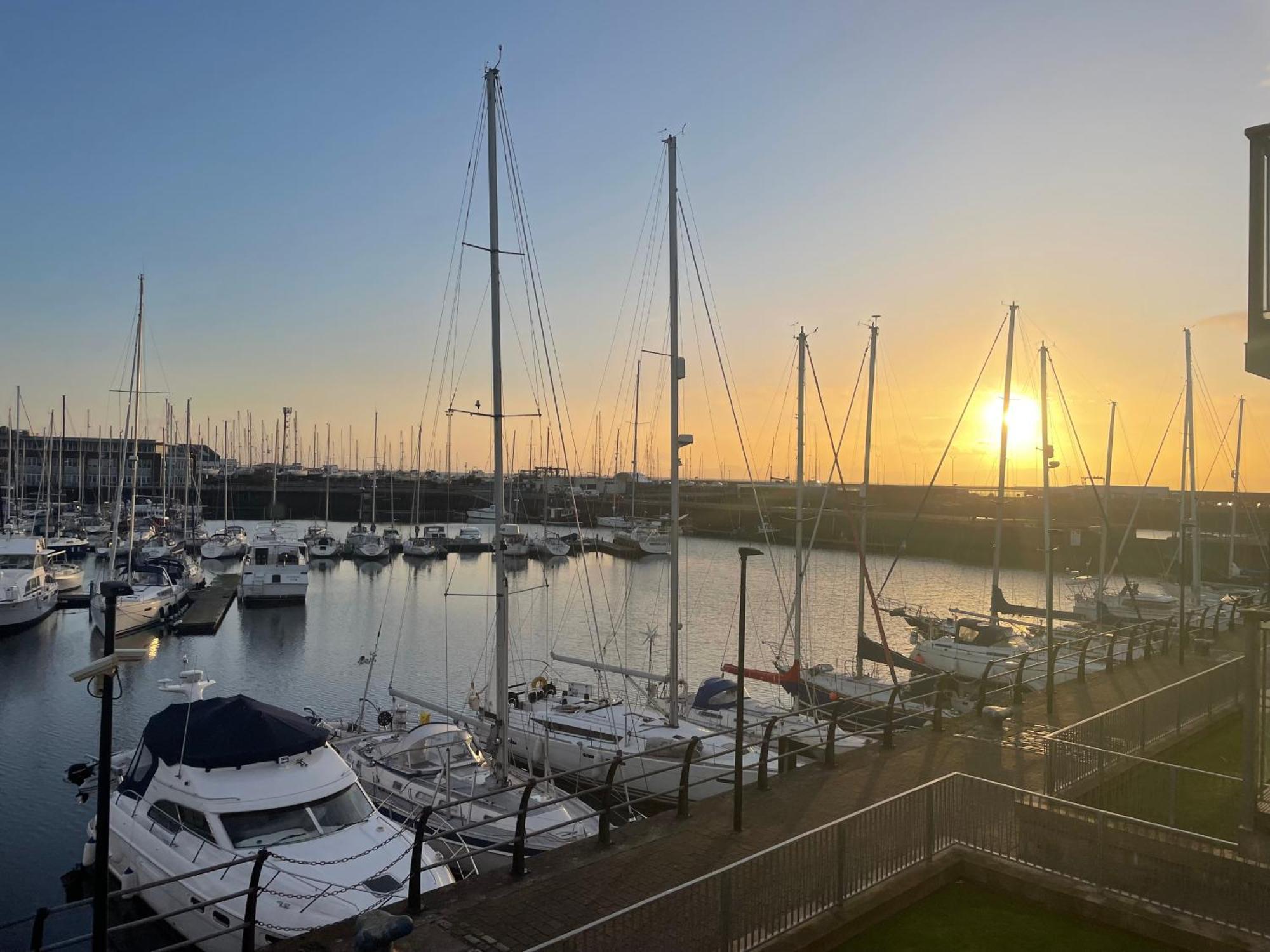 Ferienwohnung Harbour Bliss Ardrossan Exterior foto